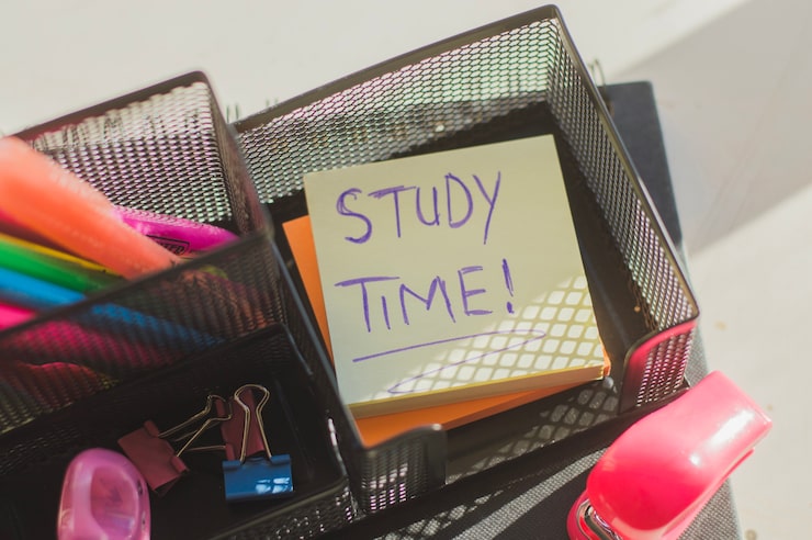 Discover top dissertation topics 2026 across business, IT, finance, law, health, and more. Find trending, research-ready ideas for academic success.